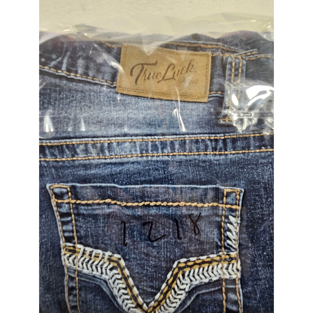 True Luck Mens Straight Leg Jeans 32x32 Blue Dark Wash Embroidered Pockets - Picture 9 of 9